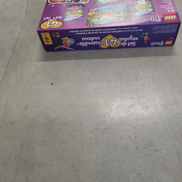 Lego - Picture 4 of 6